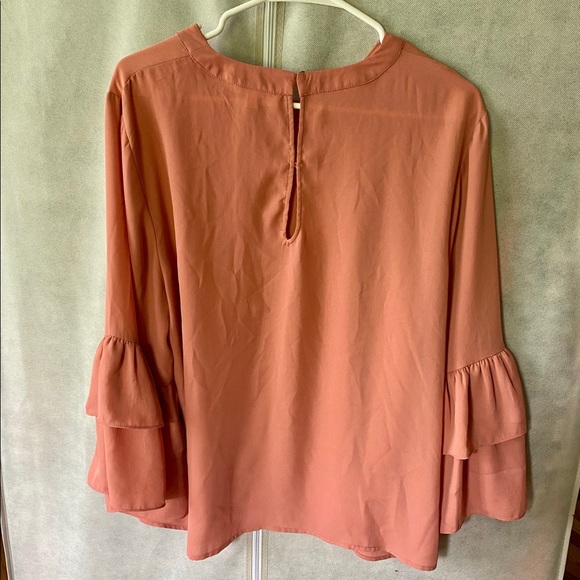 Violet + Claire layered bell sleeve blouse - Picture 5 of 7